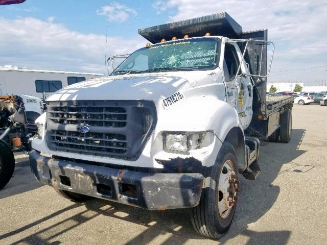 3FDNF6529YMA10337 - 2000 FORD F650 SUPER WHITE photo 2