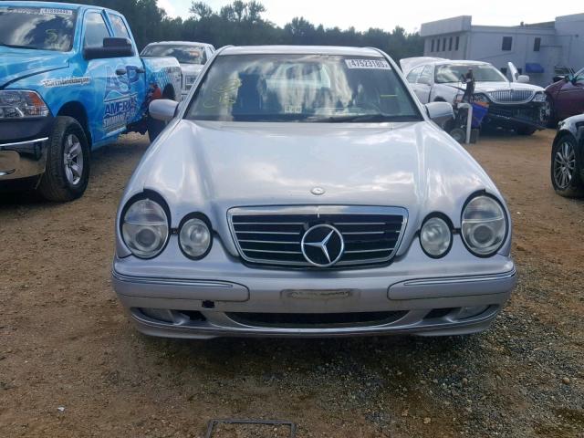 WDBJF65J21B361001 - 2001 MERCEDES-BENZ E 320 SILVER photo 9