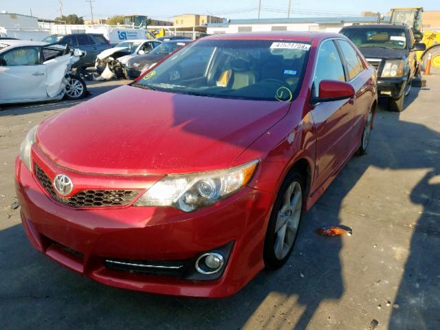 4T1BF1FKXCU636147 - 2012 TOYOTA CAMRY BASE RED photo 2