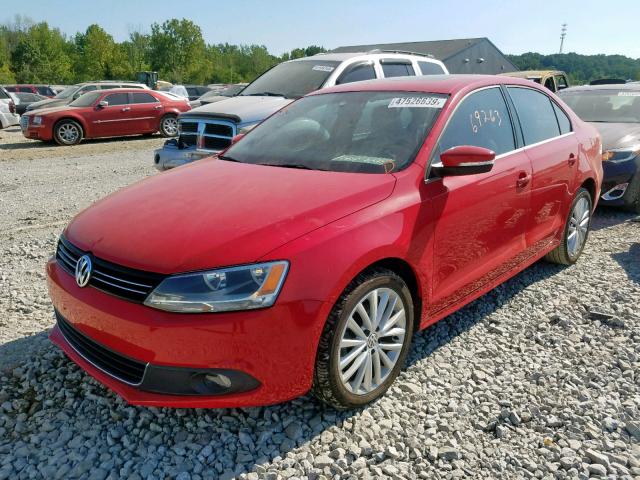 3VWLL7AJXDM421762 - 2013 VOLKSWAGEN JETTA TDI RED photo 2