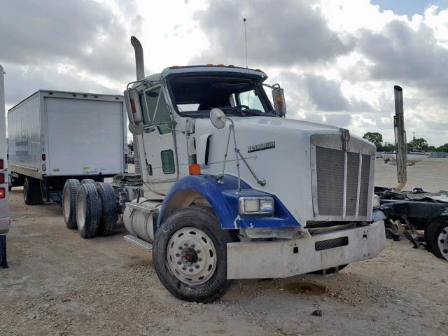 3WKDDB9X15F074930 - 2005 KENWORTH CONSTRUCTI BLUE photo 1