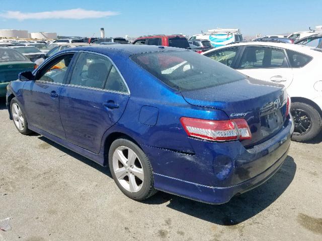 4T1BF3EK4AU516189 - 2010 TOYOTA CAMRY BASE BLUE photo 3