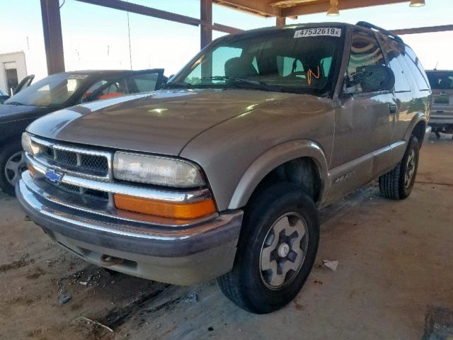 1GNCT18W31K128149 - 2001 CHEVROLET BLAZER TAN photo 2