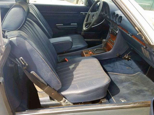 WDBBA45C5FA028510 - 1985 MERCEDES-BENZ 380 SL GRAY photo 5