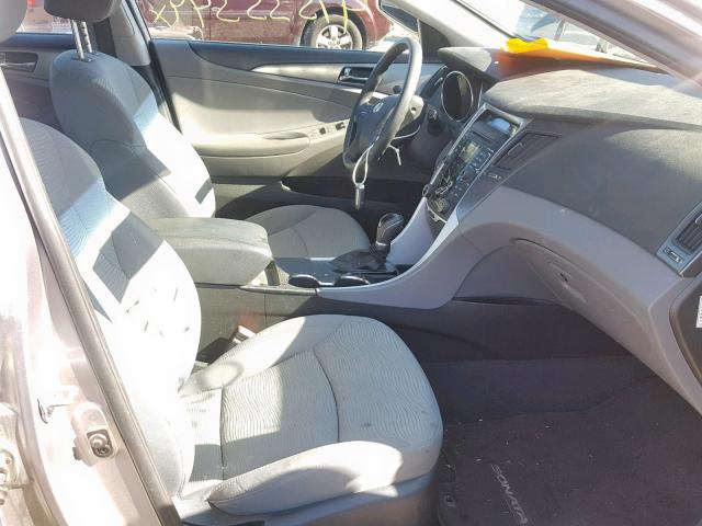 KMHEC4A45BA005435 - 2011 HYUNDAI SONATA HYB SILVER photo 5