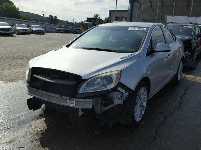 1G4PP5SK3D4216134 - 2013 BUICK VERANO SILVER photo 2