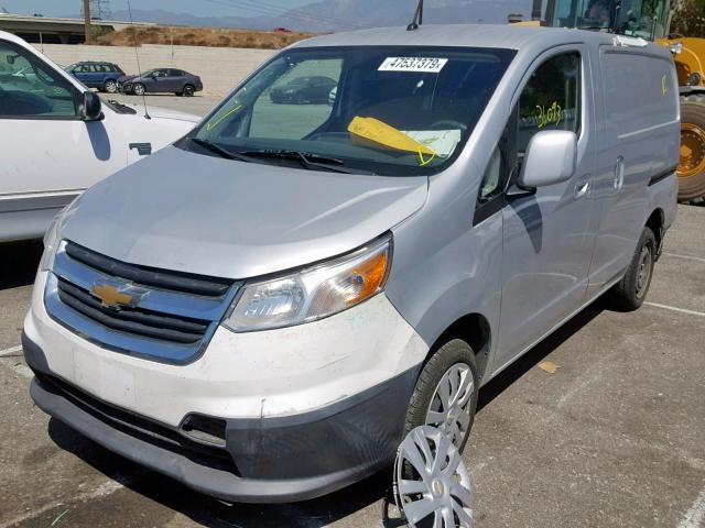 3N63M0YN1FK704272 - 2015 CHEVROLET CITY EXPRE SILVER photo 2