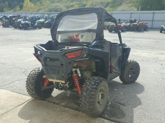 3NSVBE875HF916375 - 2017 POLARIS RZR S 900 BLACK photo 4