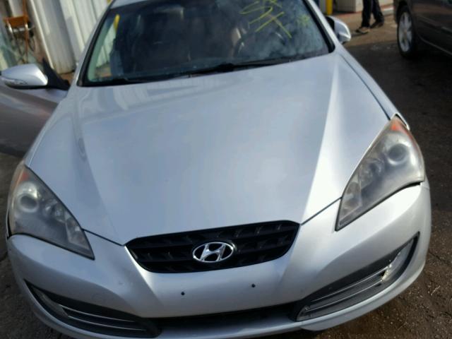 KMHHU6KHXAU011848 - 2010 HYUNDAI GENESIS CO SILVER photo 7