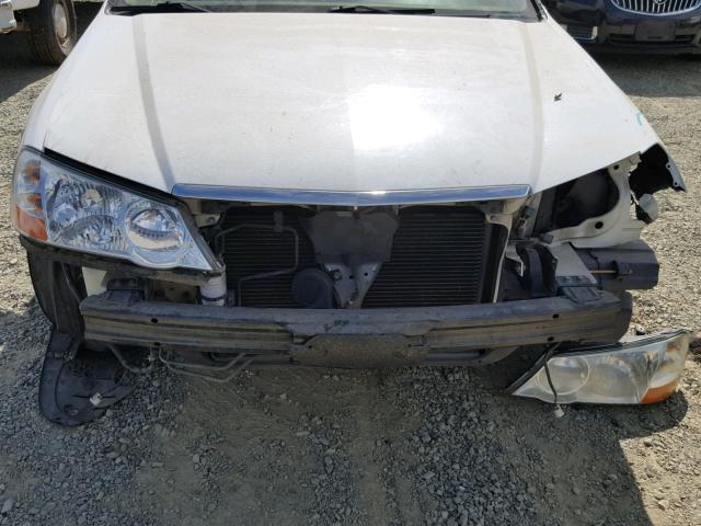 19UUA56672A025872 - 2002 ACURA 3.2TL WHITE photo 9