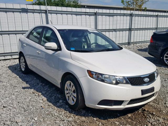 KNAFU4A26D5723010 - 2013 KIA FORTE EX WHITE photo 1