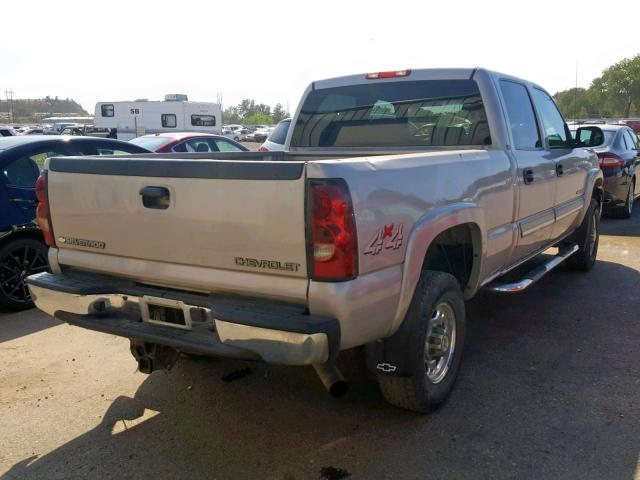 1GCHK23U34F238631 - 2004 CHEVROLET SILVERADO GOLD photo 4