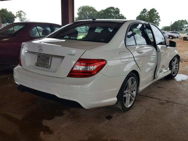 WDDGF4HBXEA960329 - 2014 MERCEDES-BENZ C 250 WHITE photo 4