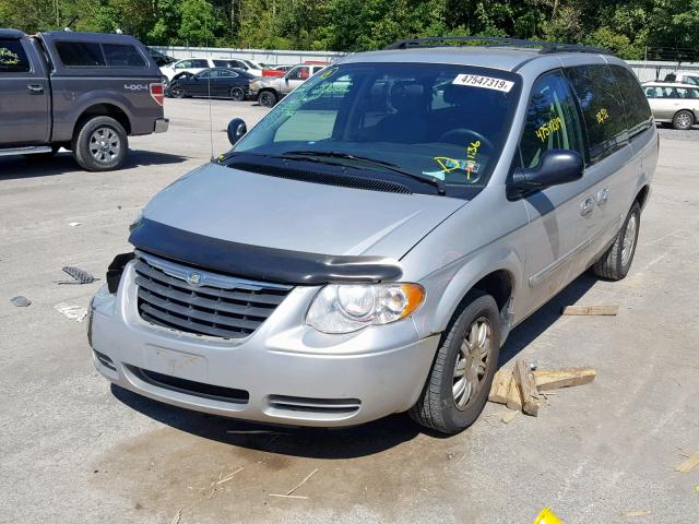 2A4GP54L07R222348 - 2007 CHRYSLER TOWN & COU 银色 照片 2