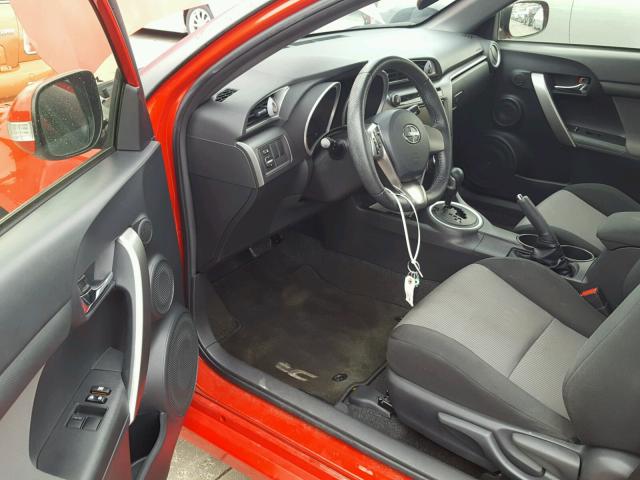 JTKJF5C75GJ021206 - 2016 TOYOTA SCION TC RED photo 9