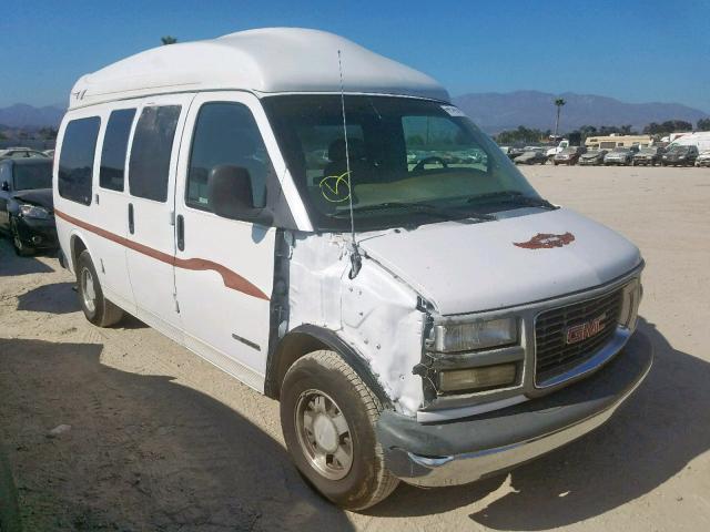 1GDFG15R5W1015241 - 1998 GMC SAVANA RV WHITE photo 1