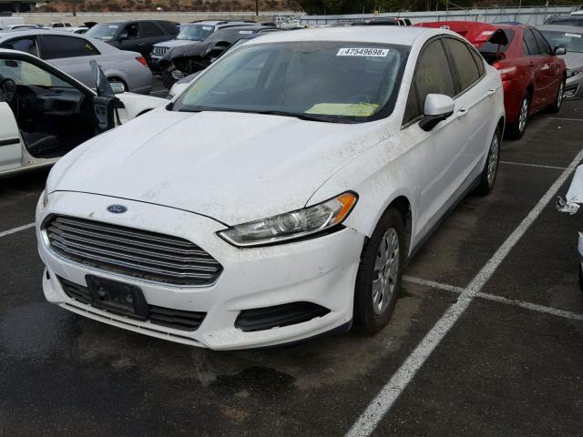 3FA6P0G74DR304694 - 2013 FORD FUSION S WHITE photo 2