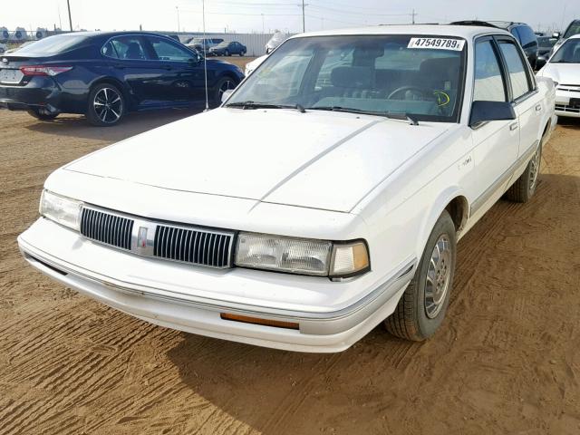 1G3AG55M7R6421443 - 1994 OLDSMOBILE CUTLASS CI WHITE photo 2