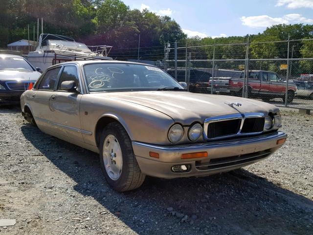 SAJHX1247VC794989 - 1997 JAGUAR XJ6 GOLD photo 1