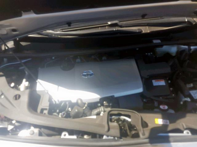 JTDKARFP4K3116768 - 2019 TOYOTA PRIUS PRIM 银色 照片 7