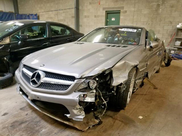 WDBSK71F69F156955 - 2009 MERCEDES-BENZ SL 550 SILVER photo 2