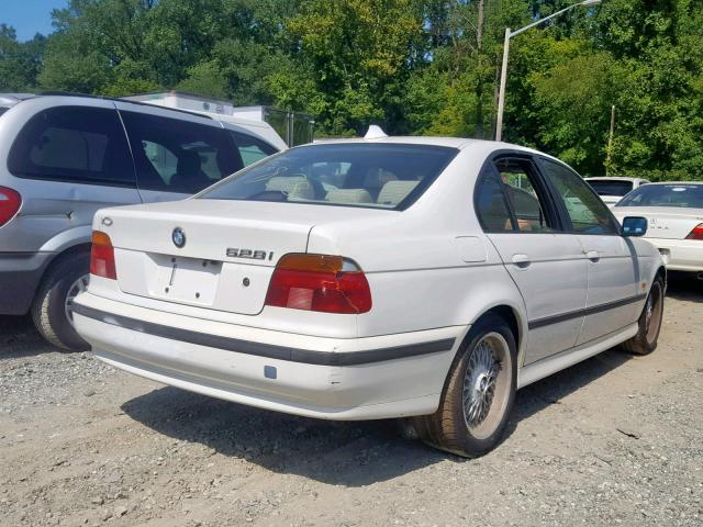 WBADM634XYGV02506 - 2000 BMW 528 I AUTO WHITE photo 4