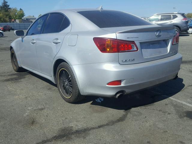 JTHCK262992029833 - 2009 LEXUS IS 250 SILVER photo 3