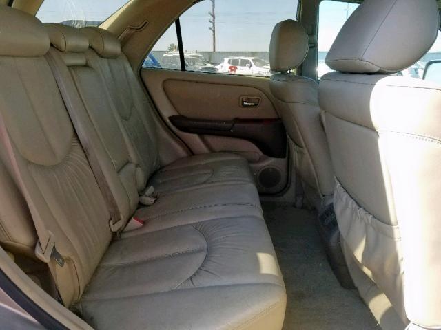 JTJHF10U110201463 - 2001 LEXUS RX 300 GOLD photo 6