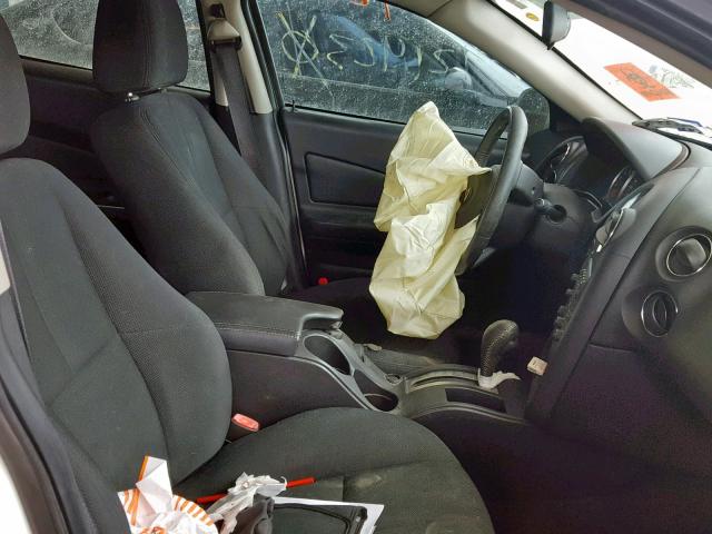 2G2WP552481121423 - 2008 PONTIAC GRAND PRIX WHITE photo 5