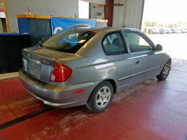 KMHCG35CX5U343519 - 2005 HYUNDAI ACCENT GS GRAY photo 4