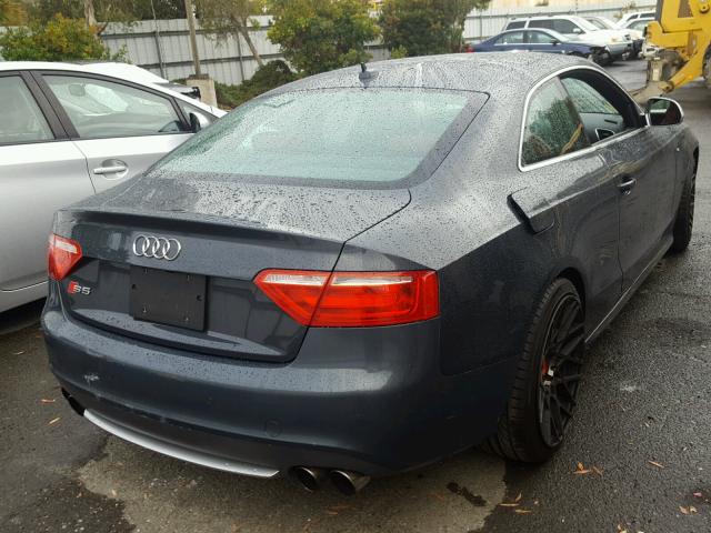 WAURV78T88A029331 - 2008 AUDI S5 QUATTRO GRAY photo 4