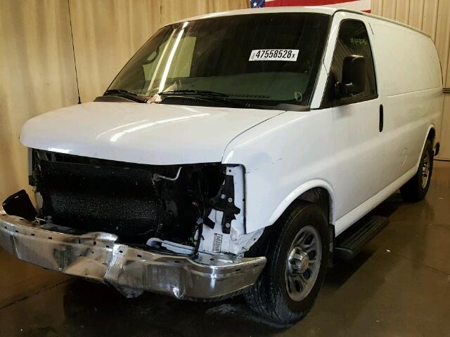 1GCSGAFX8E1137428 - 2014 CHEVROLET EXPRESS G1 WHITE photo 2