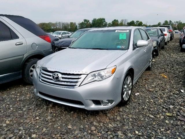 4T1BK3DB4BU381066 - 2011 TOYOTA AVALON BAS SILVER photo 2