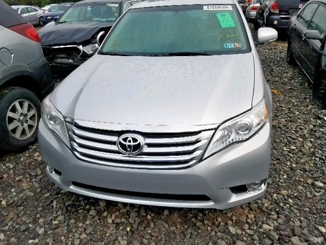 4T1BK3DB4BU381066 - 2011 TOYOTA AVALON BAS SILVER photo 9