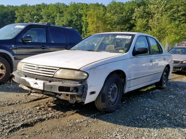 1N4BU31D0VC176767 - 1997 NISSAN ALTIMA XE WHITE photo 2