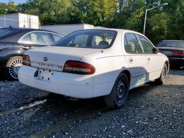 1N4BU31D0VC176767 - 1997 NISSAN ALTIMA XE WHITE photo 4