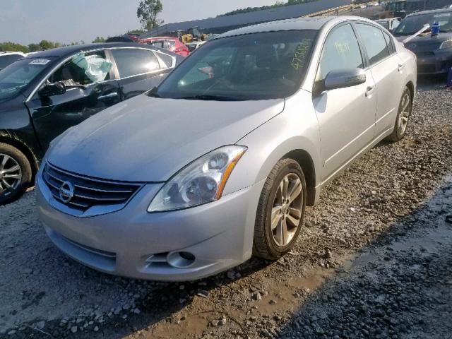 1N4BL2AP4CN542979 - 2012 NISSAN ALTIMA SR SILVER photo 2