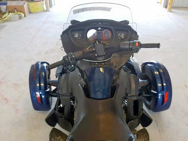 2BXNBDD28GV003948 - 2016 CAN-AM SPYDER ROA BLUE photo 5