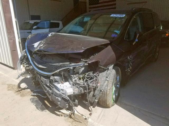2C4RC1EGXHR584936 - 2017 CHRYSLER PACIFICA T BROWN photo 2