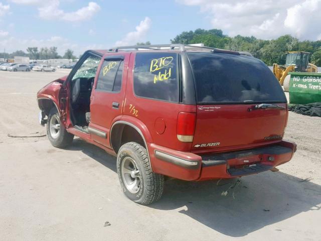 1GNCS13W3W2104404 - 1998 CHEVROLET BLAZER RED photo 3