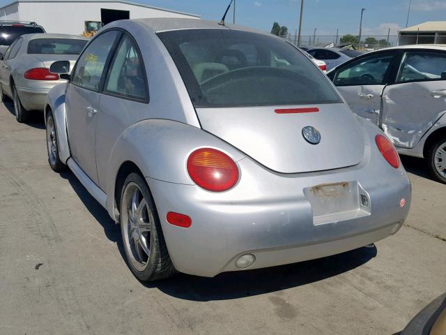 3VWBA21C9XM411895 - 1999 VOLKSWAGEN NEW BEETLE ვერცხლისფერი ფოტო 3