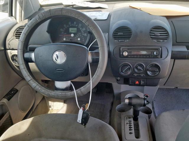 3VWBA21C9XM411895 - 1999 VOLKSWAGEN NEW BEETLE ვერცხლისფერი ფოტო 9