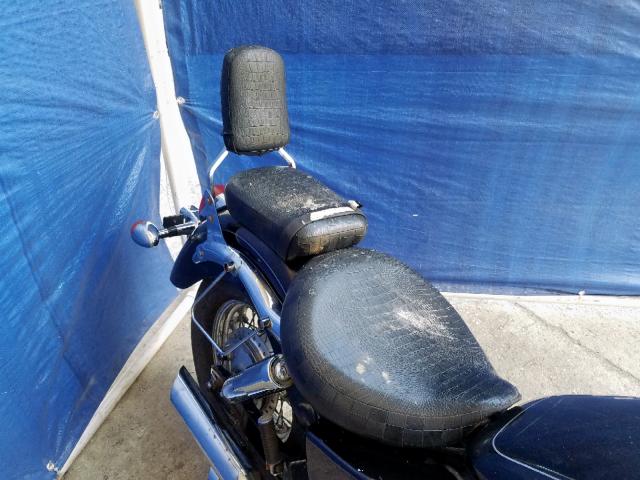 JH2RC44J32M010470 - 2002 HONDA VT750 CDB BLACK photo 6