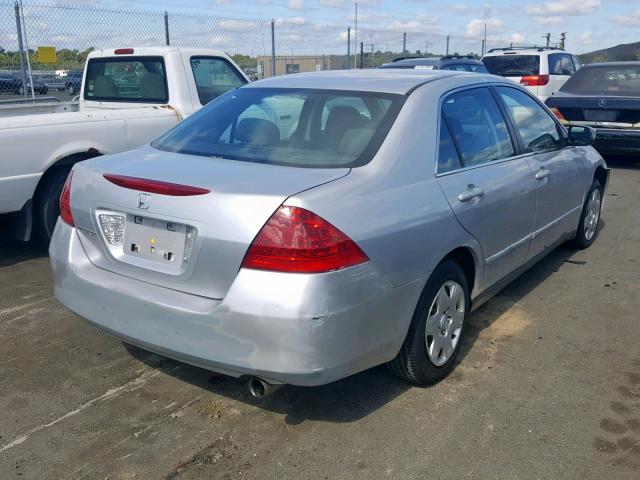 1HGCM56476A004639 - 2006 HONDA ACCORD LX SILVER photo 4