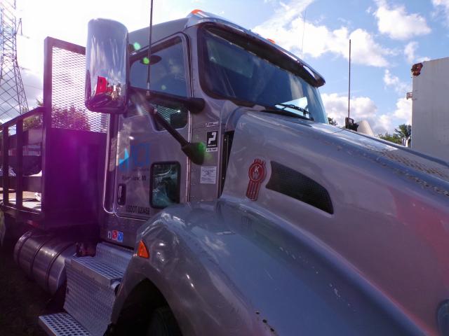 3BKBLJ9X2KF258911 - 2019 KENWORTH CONSTRUCTI GRAY photo 8