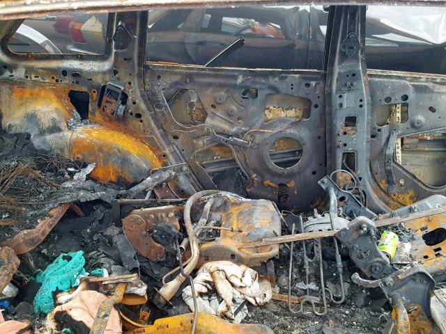 2C8GM68424R500684 - 2004 CHRYSLER PACIFICA BURN photo 6