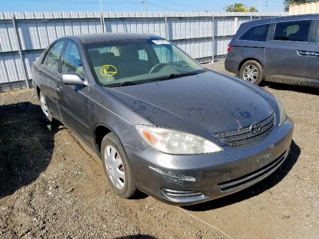 JTDBE32K120051004 - 2002 TOYOTA CAMRY LE GRAY photo 1