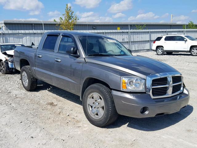 1D7HE48N95S115614 - 2005 DODGE DAKOTA QUA GRAY photo 1