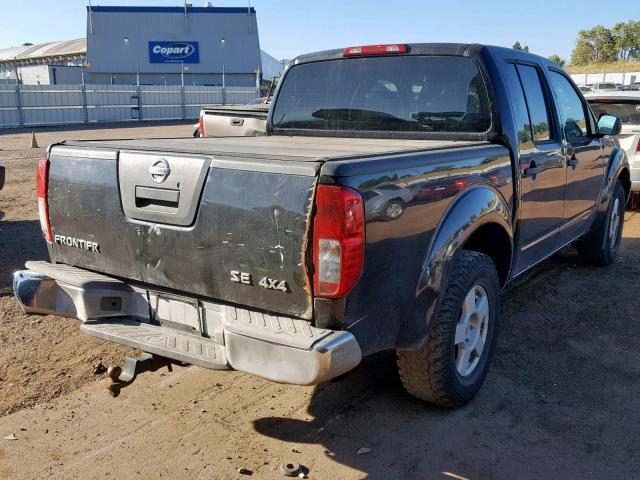 1N6AD07W56C403401 - 2006 NISSAN FRONTIER C BLACK photo 4