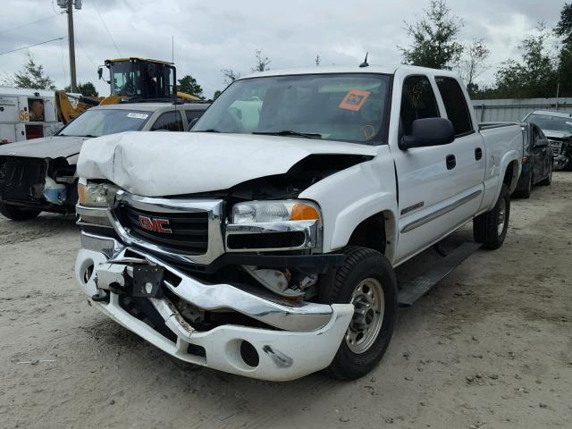 1GTHC23UX5F807991 - 2005 GMC SIERRA C25 WHITE photo 2